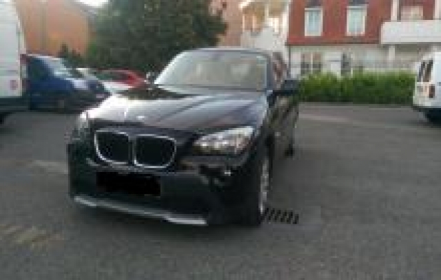 DONNE BMW X1 18D SDRIVE 143 CV PREMIERE 1er MAIN NOIR acheter vendre