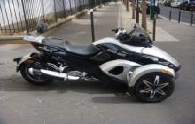 Can-am spyder acheter vendre