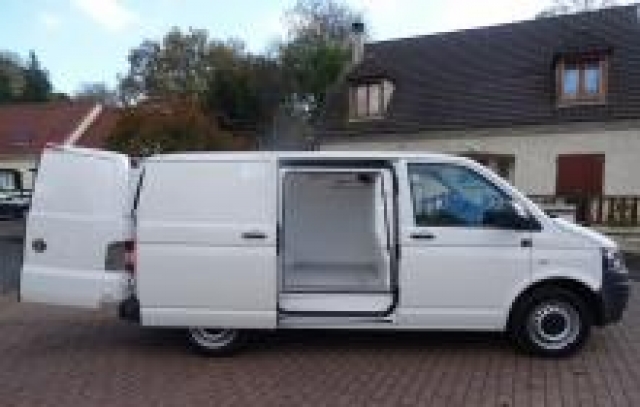 VOLKSWAGEN TRANSPORTER T5 2.L TDI 140ch COURT PACK CONFORT FOURGON VOLUME 3.5M3 acheter vendre