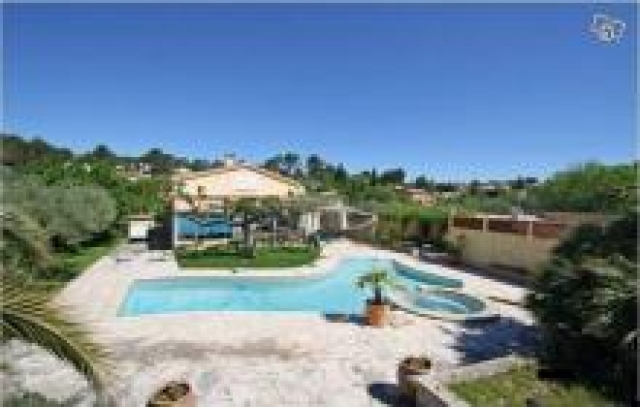 Au calme, Maison + piscine. Proche village acheter vendre